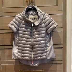 Herno Short-Sleeve Packable Puffer Jacket — Light Taupe